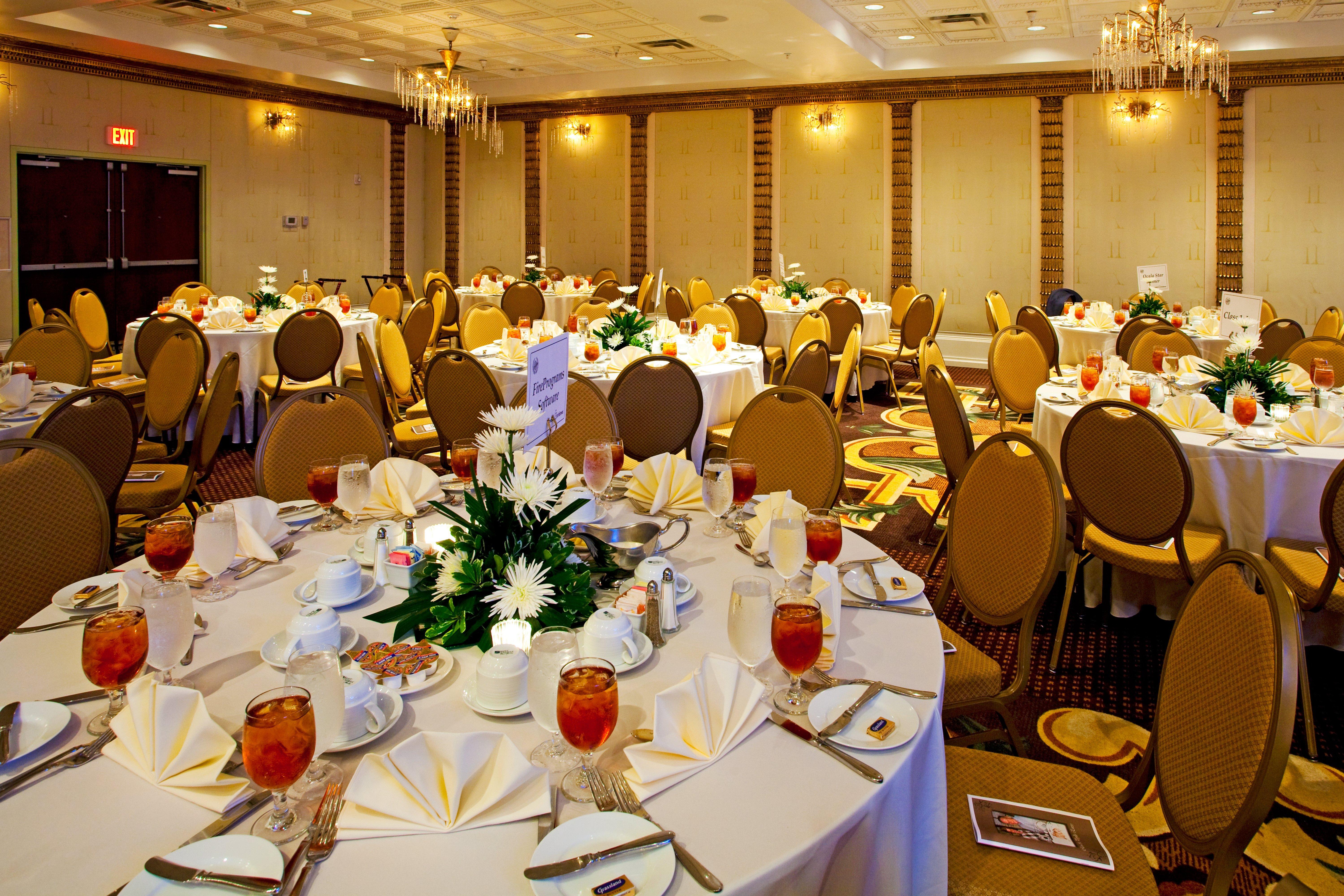 Holiday Inn Hotel & Suites Ocala Conference Center By Ihg Extérieur photo